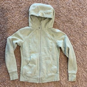 Lululemon Scuba Hoodie.  Like new condition, size 6.